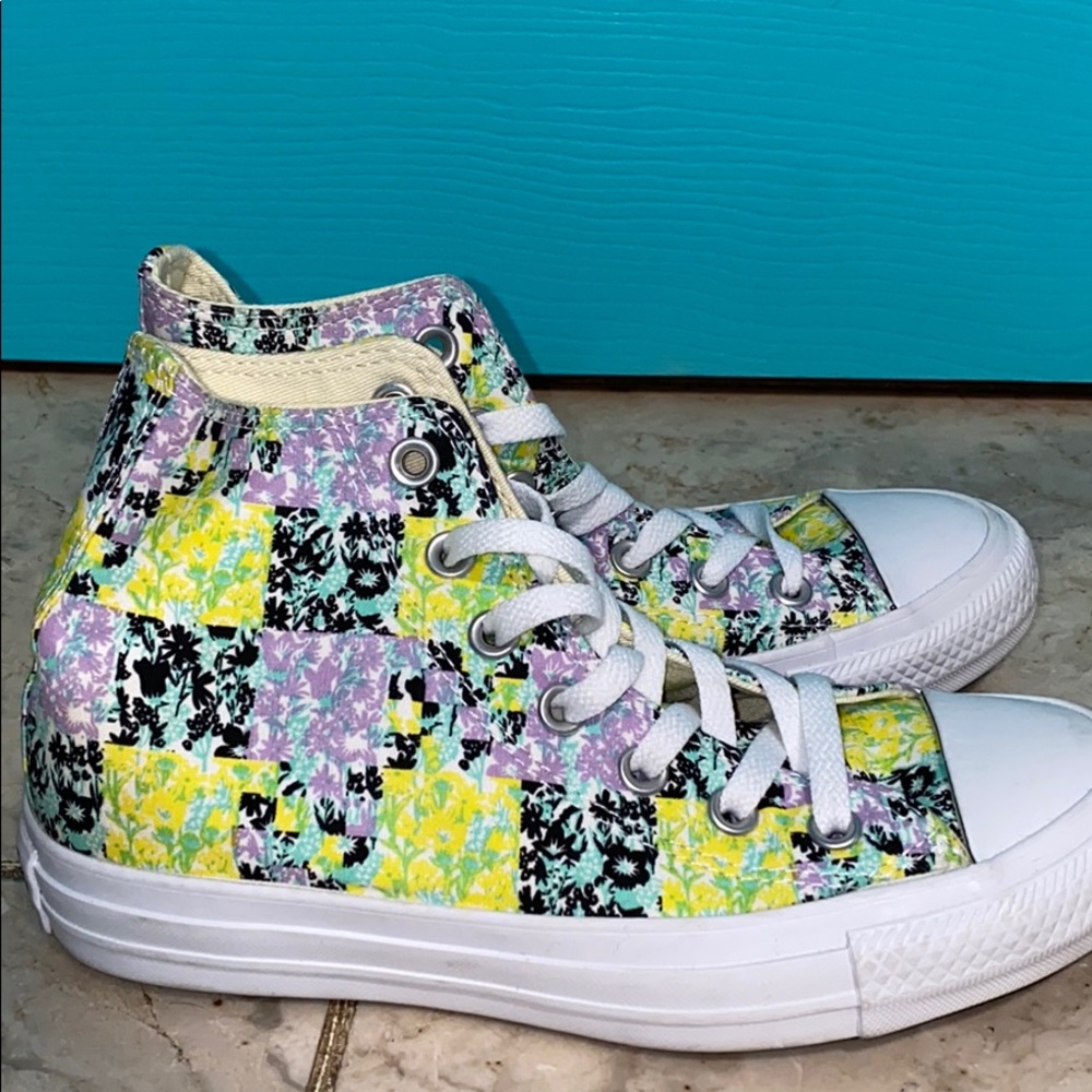Rare Floral Converse
